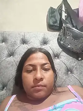 Snapshot of Giselabrunette25 chatting on 27, 6, 2026 Giselabrunette25 online show from 27, 6, 2026