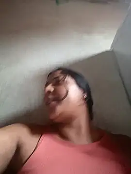 Snapshot of Giselabrunette25 chatting on 1, 2, 2026 Giselabrunette25 online show from 1, 2, 2026