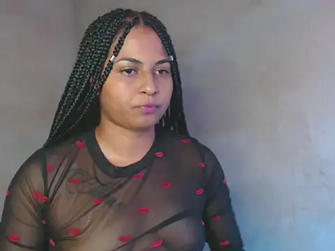 Giselabrunette25 online show from 13, 1, 2025