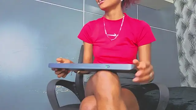 Hilary-banks online show from 3, 2, 2026