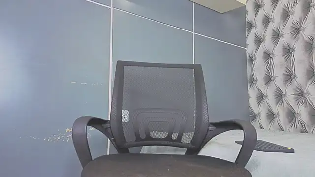 Hilary-banks online show from 6, 2, 2026