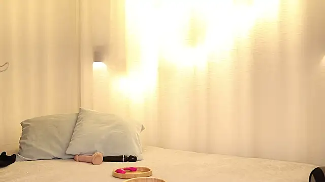 AnnittaStar online show from 12, 3, 2025