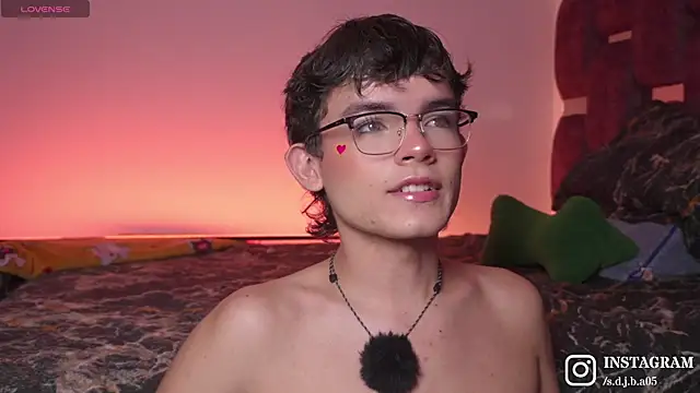 Snapshot of Angelo_018 chatting on 20, 11, 2025 Angelo 018 online show from 20, 11, 2025