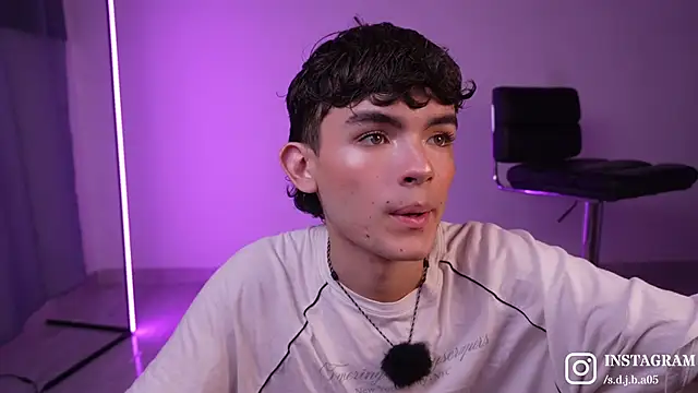 Snapshot of Angelo_018 chatting on 4, 3, 2026 Angelo 018 online show from 4, 3, 2026