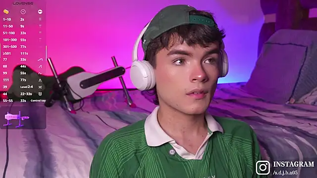 Snapshot of Angelo_018 chatting on 27, 10, 2025 Angelo 018 online show from 27, 10, 2025