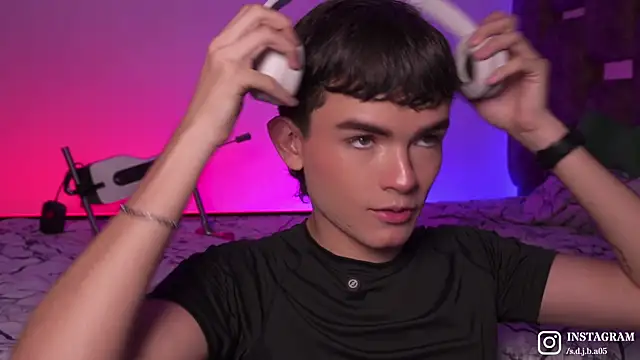 Snapshot of Angelo_018 chatting on 17, 10, 2025 Angelo 018 online show from 17, 10, 2025