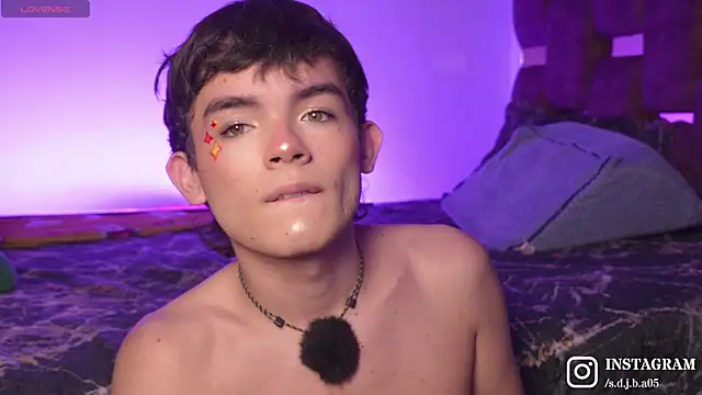 Snapshot of Angelo_018 chatting on 23, 11, 2025 Angelo 018 online show from 23, 11, 2025