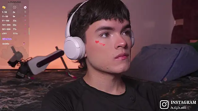 Snapshot of Angelo_018 chatting on 2, 11, 2025 Angelo 018 online show from 2, 11, 2025