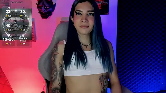 sofi pretty uwu- online show from 20, 10, 2025
