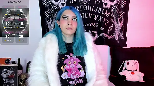 sofi pretty uwu- online show from 25, 12, 2024