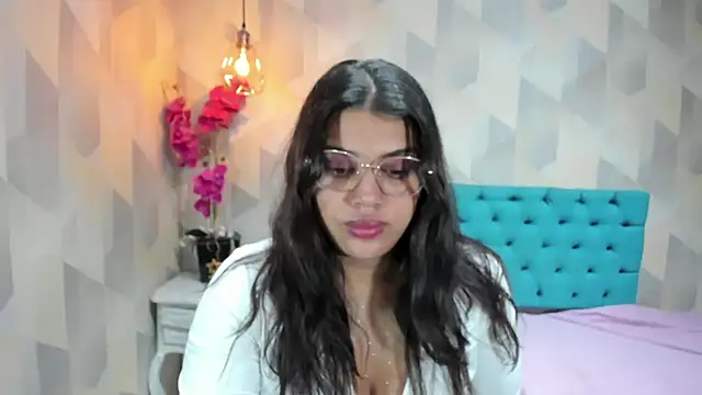 LindaBreeS online show from 1, 7, 2026