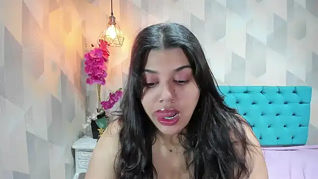LindaBreeS online show from 2, 4, 2026
