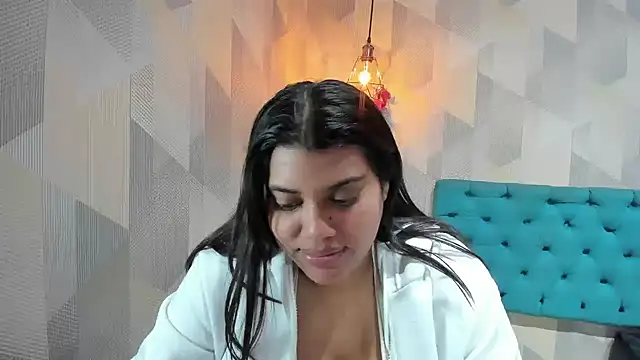 LindaBreeS online show from 7, 6, 2026