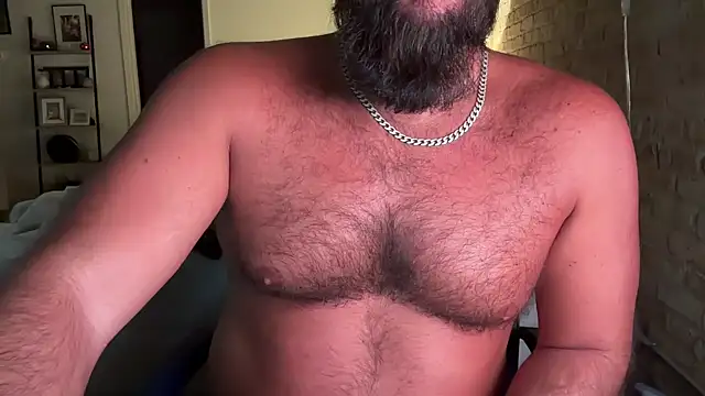 Snapshot of Barebackheat chatting on 21, 9, 2025 Barebackheat online show from 21, 9, 2025
