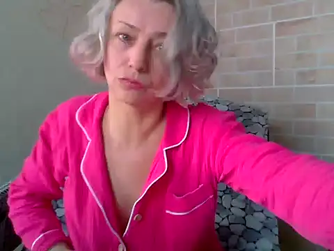 Lorie Carrie online show from 24, 3, 2026