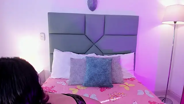 HanaWayne online show from 2, 12, 2024