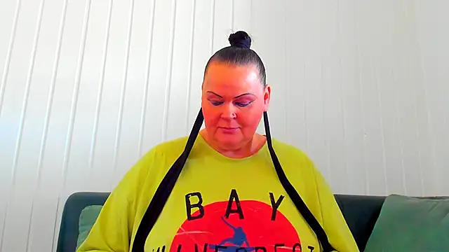 MilanaBiegert online show from 12, 3, 2026