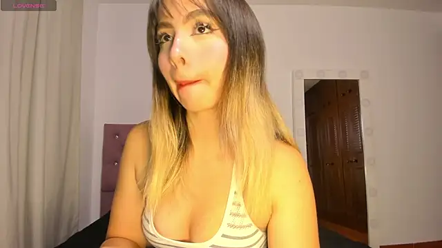 Snapshot of appocalypsee chatting on 17, 6, 2026 appocalypsee online show from 17, 6, 2026