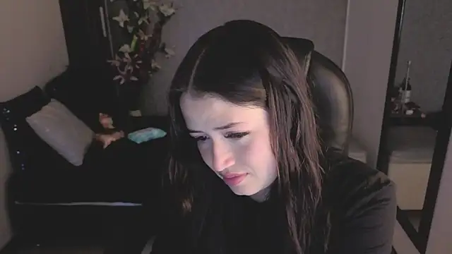 almma shy online show from 14, 11, 2025