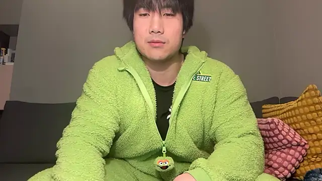 jungcock3210 online show from 15, 12, 2025