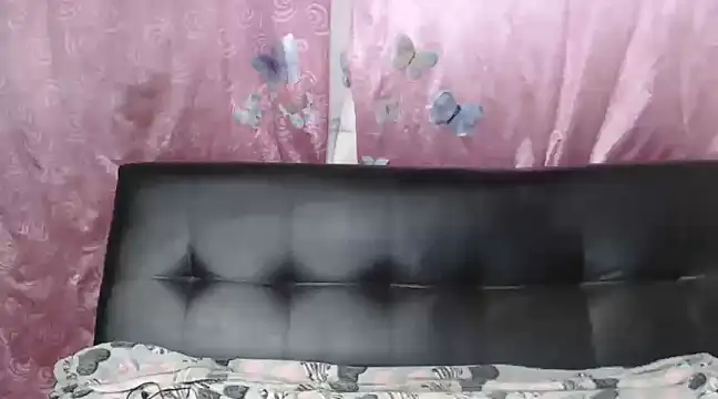 Snapshot of Annerainhoot chatting on 10, 1, 2025 Annerainhoot online show from 10, 1, 2025