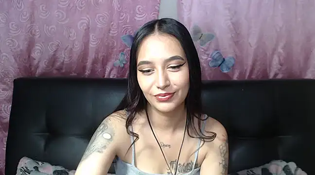 Snapshot of Annerainhoot chatting on 19, 12, 2024 Annerainhoot online show from 19, 12, 2024