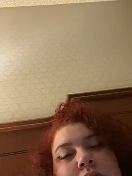 lolabun247 online show from 28, 1, 2025