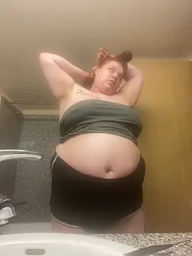 lolabun247 online show from 15, 2, 2025