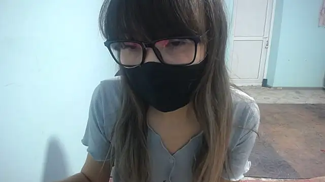 elllaaxx online show from 5, 12, 2025