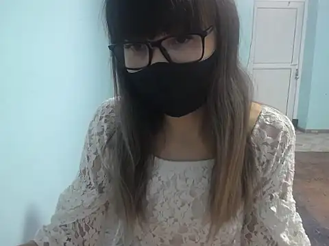 elllaaxx online show from 10, 11, 2025