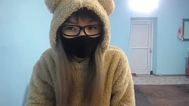 elllaaxx online show from 21, 3, 2025