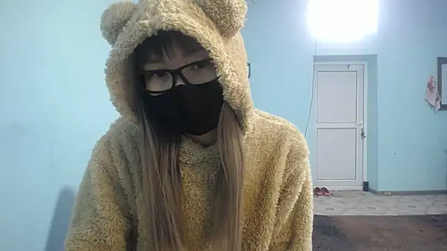 elllaaxx online show from 19, 3, 2025