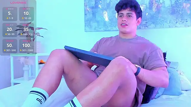 arminjones1 online show from 4, 10, 2025