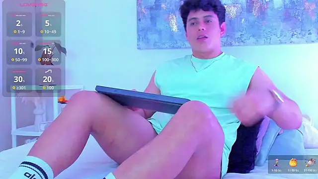 arminjones1 online show from 22, 12, 2025