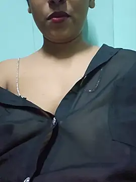 Snapshot of sexyindi_couple chatting on 23, 7, 2026 sexyindi couple online show from 23, 7, 2026