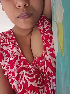 Snapshot of sexyindi_couple chatting on 14, 7, 2026 sexyindi couple online show from 14, 7, 2026