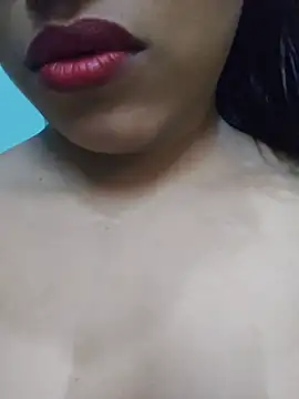 Snapshot of sexyindi_couple chatting on 25, 6, 2026 sexyindi couple online show from 25, 6, 2026