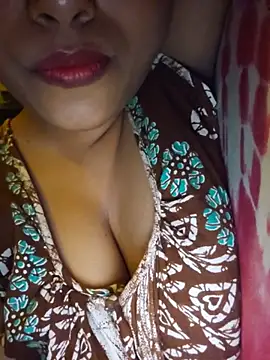 Snapshot of sexyindi_couple chatting on 29, 7, 2026 sexyindi couple online show from 29, 7, 2026