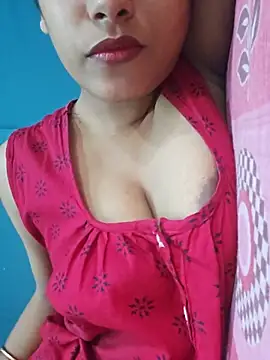 Snapshot of sexyindi_couple chatting on 30, 6, 2026 sexyindi couple online show from 30, 6, 2026