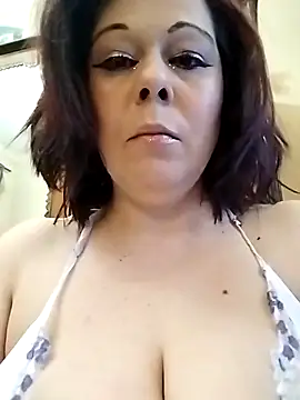 Lucia8600 online show from 5, 4, 2026