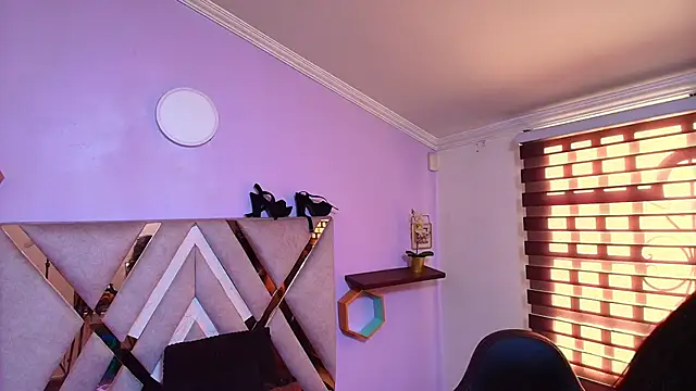 Naughty Kittenm online show from 9, 10, 2025