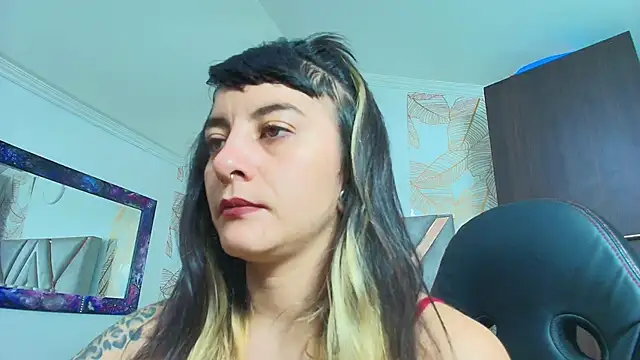 Naughty Kittenm online show from 23, 2, 2026