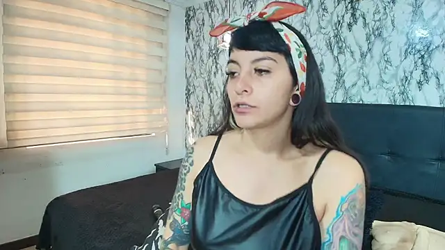 Naughty Kittenm online show from 7, 11, 2025