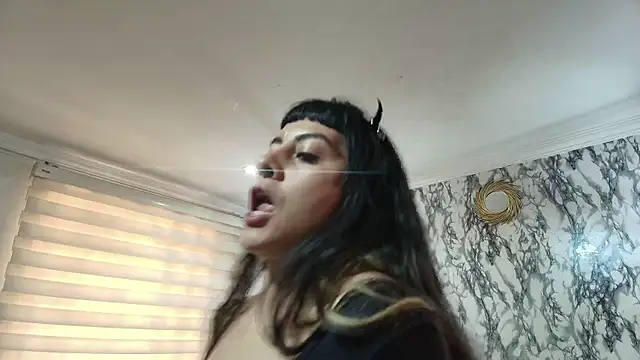 Naughty Kittenm online show from 8, 11, 2025