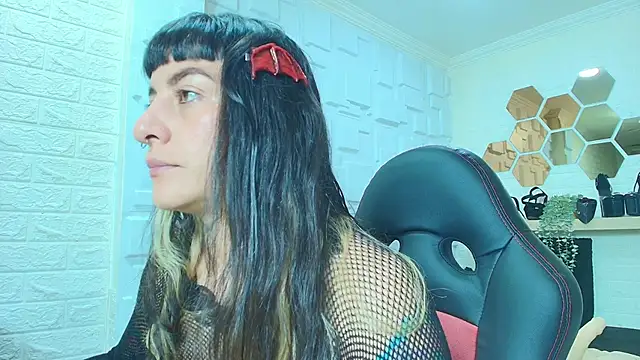 Naughty Kittenm online show from 26, 11, 2025