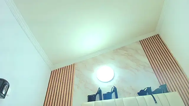 Naughty Kittenm online show from 24, 10, 2025