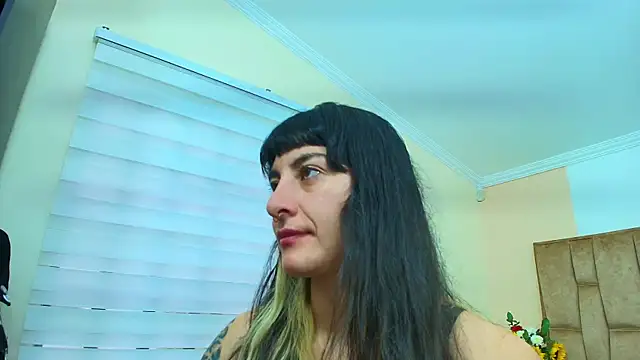 Naughty Kittenm online show from 27, 9, 2025