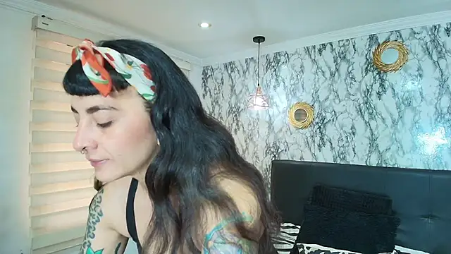 Naughty Kittenm online show from 10, 11, 2025