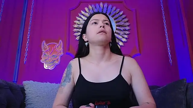 Julieta Russell online show from 5, 2, 2026