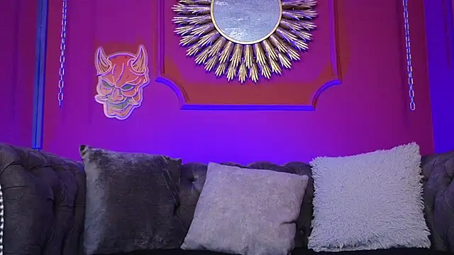 Julieta Russell online show from 14, 12, 2025